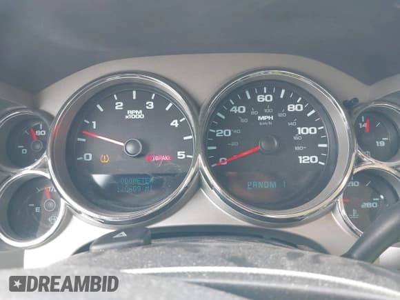 ✅ 2008 GMC Sierra 2500HD Work Truck • VIN: 1GTHC23678F181919 • Lot: 41954078. Wystawiony na IAAI z przebiegiem 120 609 mil. Bezpłatny archiwum sprzedaży aukcyjnych z USA i szczegółowy raport historii pojazdu na DreamBid. Zdjęcie 7.