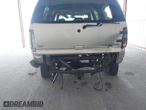 ✅ 2004 Chevrolet Suburban Z71 • VIN: 3GNFK16Z44G293667 • Лот: 42761842. Опубликован ранее на IAAI с пробегом 239 620 миль. Бесплатный доступ к архиву аукционных продаж из США и подробный отчёт об истории автомобиля на DreamBid. Изображение 6.