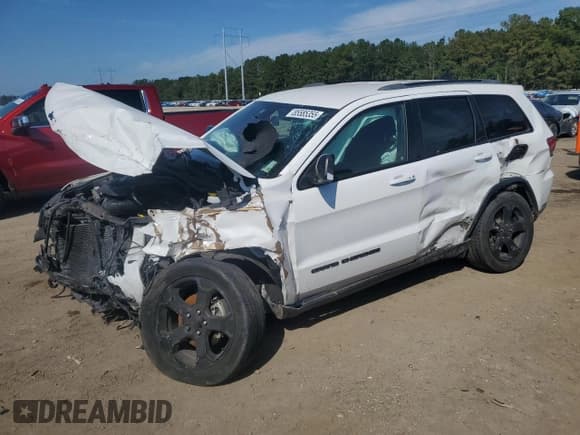 ✅ 2019 Jeep Grand Cherokee Upland • VIN: 1C4RJEAG8KC534040 • Лот: 85585355. Опубликован ранее на Copart с пробегом 64 057 миль. Бесплатный доступ к архиву аукционных продаж из США и подробный отчёт об истории автомобиля на DreamBid. Изображение 1.