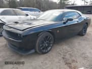 ✅ 2020 Dodge Challenger R/T Scat Pack Widebody • VIN: 2C3CDZFJ7LH239877 • Lot: 41623891. Wystawiony na IAAI z przebiegiem 40 370 mil. Bezpłatny archiwum sprzedaży aukcyjnych z USA i szczegółowy raport historii pojazdu na DreamBid. Zdjęcie 2.