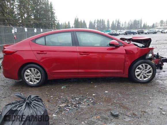 ✅ 2018 Hyundai Elantra SE • VIN: KMHD74LF3JU472770 • Lot: 43541590. Listed on IAAI with 138,531 mi. Free auction sales archive from the USA and detailed vehicle history report at DreamBid. Image 14.