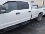 ✅ 2017 Ford F-250 Lariat • VIN: 1FT7W2B63HEF18578 • Lot: 43523629. Listed on IAAI with 162,714 mi. Free auction sales archive from the USA and detailed vehicle history report at DreamBid. Image 6.