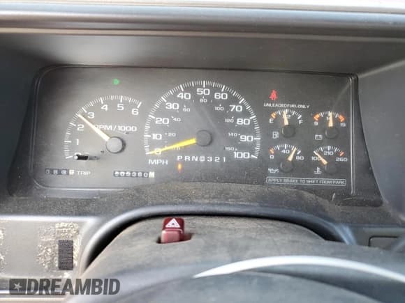 ✅ 1998 Chevrolet Silverado 1500 • VIN: 1GCEK19R8WR108930 • Lot: 69475335. Listed on Copart with 205,360 mi. Free auction sales archive from the USA and detailed vehicle history report at DreamBid. Image 9.