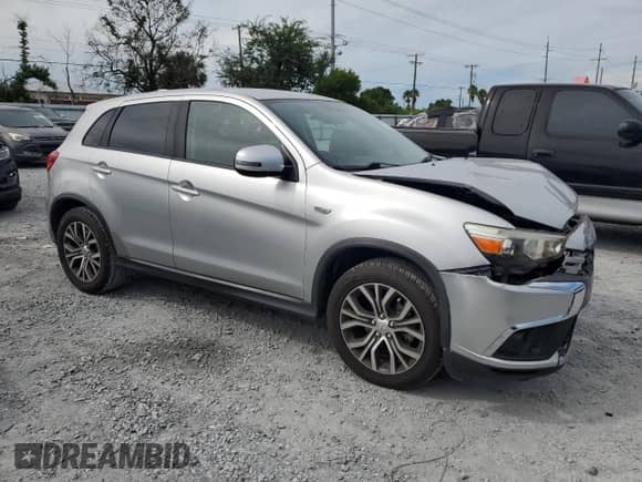 2018 Mitsubishi Outlander ES with VIN JA4AP3AU3JU016765, listed as a Copart auction lot 83788175 with 97,125 mi miles and Salvage title. Bid and sale history available at DreamBid. Image 4.