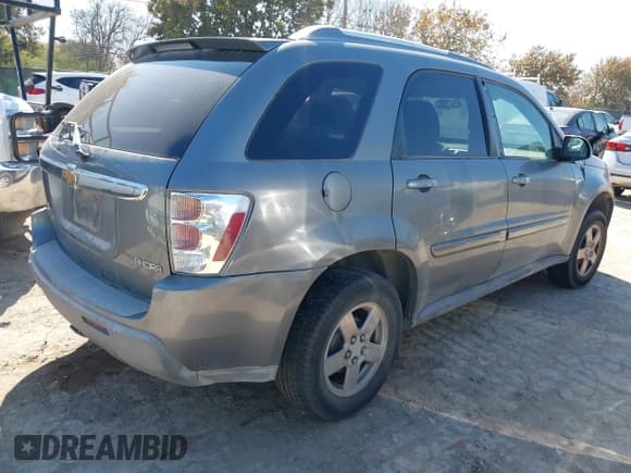 ✅ 2006 Chevrolet Equinox LT • VIN: 2CNDL63F666055530 • Лот: 41462513. Опубликован ранее на IAAI с пробегом 216 312 миль. Бесплатный доступ к архиву аукционных продаж из США и подробный отчёт об истории автомобиля на DreamBid. Изображение 4.