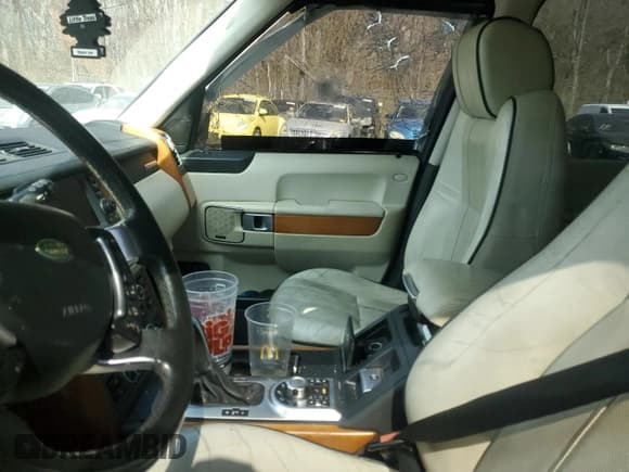 ✅ 2009 Land Rover Range Rover HSE • VIN: SALMF15479A299567 • Lot: 49981165. Wystawiony na Copart z przebiegiem Nie podano. Bezpłatny archiwum sprzedaży aukcyjnych z USA i szczegółowy raport historii pojazdu na DreamBid. Zdjęcie 7.