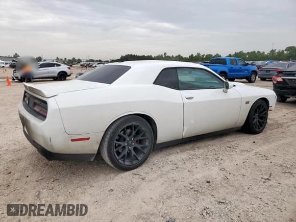 ✅ 2020 Dodge Challenger R/T 50th Anniversary • VIN: 2C3CDZBT8LH118685 • Lot: 65380745. Wystawiony na Copart z przebiegiem 90 354 mil. Bezpłatny archiwum sprzedaży aukcyjnych z USA i szczegółowy raport historii pojazdu na DreamBid. Zdjęcie 3.