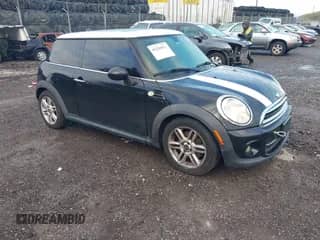 2013 MINI Hardtop with VIN WMWSU3C50DT374065, listed as a IAAI auction lot 43250917 with 107,544 mi miles and . Bid and sale history available at DreamBid. Image 1.