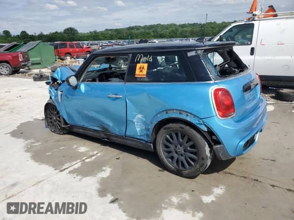 2015 MINI Hardtop S с VIN WMWXP7C59F2A37524, выставлен на аукционе Copart как лот 58071575 с пробегом Не указан миль и Списание • Salvage title. История ставок и продаж доступна на DreamBid. Изображение 2.