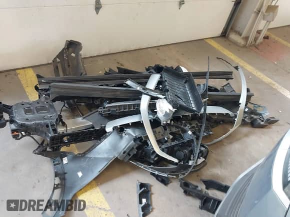 ✅ 2024 Hyundai Ioniq 5 SE Standard Range • VIN: KM8KM4DB7RU262342 • Lot: 42302819. Wystawiony na IAAI z przebiegiem 12 461 mil. Bezpłatny archiwum sprzedaży aukcyjnych z USA i szczegółowy raport historii pojazdu na DreamBid. Zdjęcie 12.