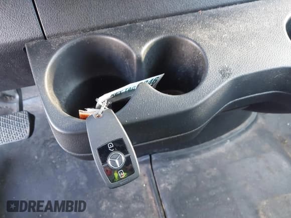 ✅ 2020 Mercedes-Benz Sprinter Cargo • VIN: W1W4ECHY0LP307649 • Lot: 41430640. Wystawiony na IAAI z przebiegiem Nie podano. Bezpłatny archiwum sprzedaży aukcyjnych z USA i szczegółowy raport historii pojazdu na DreamBid. Zdjęcie 11.