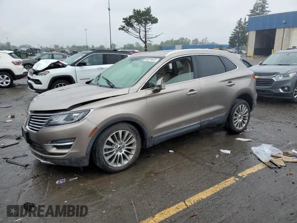 ✅ 2018 Lincoln MKC Reserve • VIN: 5LMCJ3D96JUL22486 • Lot: 69229445. Wystawiony na Copart z przebiegiem 47 440 mil. Bezpłatny archiwum sprzedaży aukcyjnych z USA i szczegółowy raport historii pojazdu na DreamBid. Zdjęcie 1.