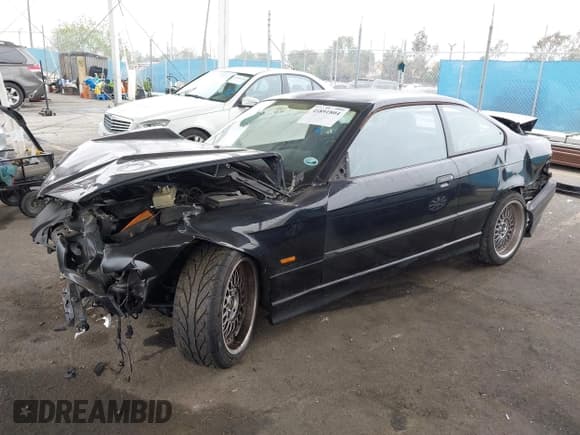 ✅ 1999 BMW 3 Series 328is • VIN: WBABG133XXET07878 • Lot: 41891804. Listed on IAAI with 207,800 mi. Free auction sales archive from the USA and detailed vehicle history report at DreamBid. Image 17.