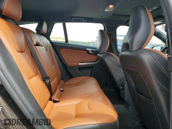 ✅ 2017 Volvo V60 Premier • VIN: YV140MEK8H1360233 • Лот: 65521015. Опубликован ранее на Copart с пробегом 138 756 миль. Бесплатный доступ к архиву аукционных продаж из США и подробный отчёт об истории автомобиля на DreamBid. Изображение 10.