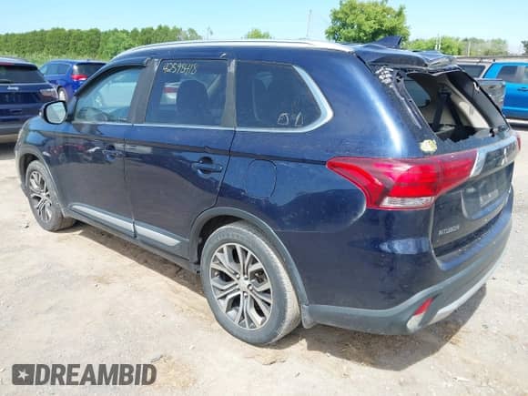 2017 Mitsubishi Outlander SE с VIN JA4AZ3A33HZ029739, выставлен на аукционе IAAI как лот 42598418 с пробегом 158 648 миль миль и . История ставок и продаж доступна на DreamBid. Изображение 3.