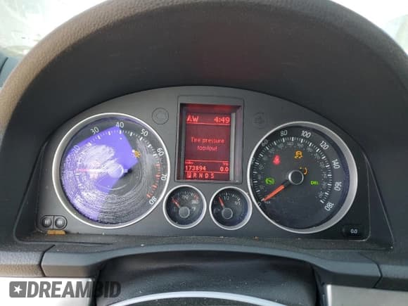 ✅ 2008 Volkswagen Golf GTI • VIN: WVWFV71K88W031929 • Lot: 54614975. Wystawiony na Copart z przebiegiem 173 894 mil. Bezpłatny archiwum sprzedaży aukcyjnych z USA i szczegółowy raport historii pojazdu na DreamBid. Zdjęcie 9.