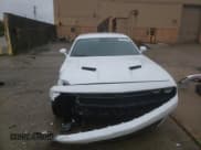 ✅ 2019 Dodge Challenger SXT • VIN: 2C3CDZAG8KH534657 • Lot: 73591142. Wystawiony na Copart z przebiegiem 77 588 mil. Bezpłatny archiwum sprzedaży aukcyjnych z USA i szczegółowy raport historii pojazdu na DreamBid. Zdjęcie 5.