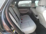 ✅ 2024 Audi Q8 e-tron • VIN: WA16AAGE2RB023404 • Лот: 53357925. Опубликован ранее на Copart с пробегом 13 621 миль. Бесплатный доступ к архиву аукционных продаж из США и подробный отчёт об истории автомобиля на DreamBid. Изображение 10.