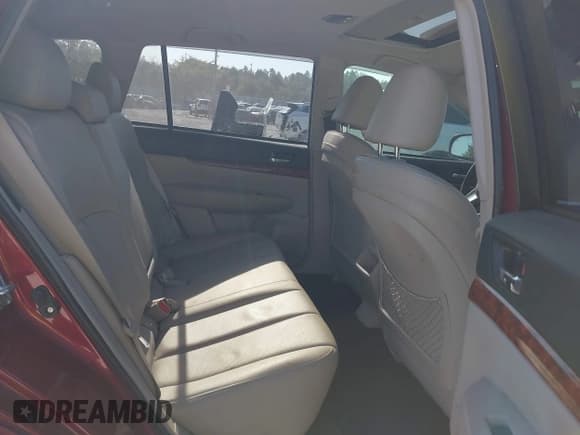 ✅ 2011 Subaru Outback Limited Power Moon • VIN: 4S4BRDLC2B2319236 • Lot: 43725038. Listed on IAAI with 108,114 mi. Free auction sales archive from the USA and detailed vehicle history report at DreamBid. Image 8.