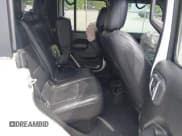 ✅ 2022 Jeep Gladiator Willys Sport • VIN: 1C6HJTAG1NL144540 • Lot: 42098624. Wystawiony na IAAI z przebiegiem 70 376 mil. Bezpłatny archiwum sprzedaży aukcyjnych z USA i szczegółowy raport historii pojazdu na DreamBid. Zdjęcie 8.