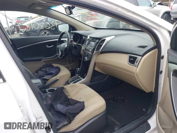 ✅ 2013 Hyundai Elantra • VIN: KMHD35LE3DU095628 • Lot: 43680187. Listed on IAAI with 214,308 mi. Free auction sales archive from the USA and detailed vehicle history report at DreamBid. Image 5.