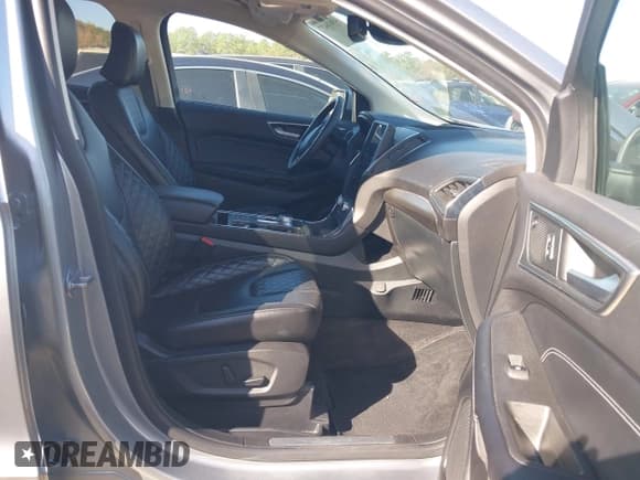 ✅ 2024 Ford Edge Titanium • VIN: 2FMPK4K94RBA90210 • Lot: 43616427. Wystawiony na IAAI z przebiegiem 45 539 mil. Bezpłatny archiwum sprzedaży aukcyjnych z USA i szczegółowy raport historii pojazdu na DreamBid. Zdjęcie 5.