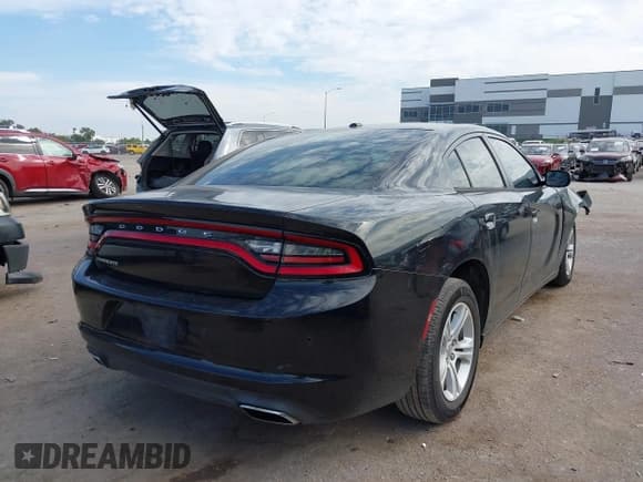 ✅ 2015 Dodge Charger SE • VIN: 2C3CDXBG0FH790137 • Лот: 43315700. Опубликован ранее на IAAI с пробегом 181 289 миль. Бесплатный доступ к архиву аукционных продаж из США и подробный отчёт об истории автомобиля на DreamBid. Изображение 4.