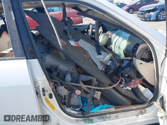 ✅ 2001 Lexus IS 300/350 • VIN: JTHBD182410003170 • Лот: 42462486. Опубликован ранее на IAAI с пробегом Не указан. Бесплатный доступ к архиву аукционных продаж из США и подробный отчёт об истории автомобиля на DreamBid. Изображение 5.