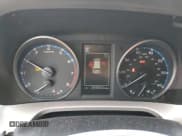 ✅ 2018 Toyota RAV4 LE • VIN: JTMZFREV2JJ180608 • Lot: 82286445. Wystawiony na Copart z przebiegiem 259 032 mil. Bezpłatny archiwum sprzedaży aukcyjnych z USA i szczegółowy raport historii pojazdu na DreamBid. Zdjęcie 9.