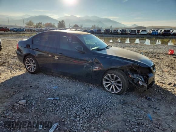 ✅ 2008 BMW 3 Series 328xi • VIN: WBAVC93588K040462 • Lot: 90397125. Wystawiony na Copart z przebiegiem 232 647 mil. Bezpłatny archiwum sprzedaży aukcyjnych z USA i szczegółowy raport historii pojazdu na DreamBid. Zdjęcie 4.