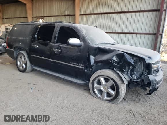 ✅ 2011 Chevrolet Suburban LTZ • VIN: 1GNSCKE02BR351387 • Lot: 77601054. Wystawiony na Copart z przebiegiem 204 674 mil. Bezpłatny archiwum sprzedaży aukcyjnych z USA i szczegółowy raport historii pojazdu na DreamBid. Zdjęcie 4.