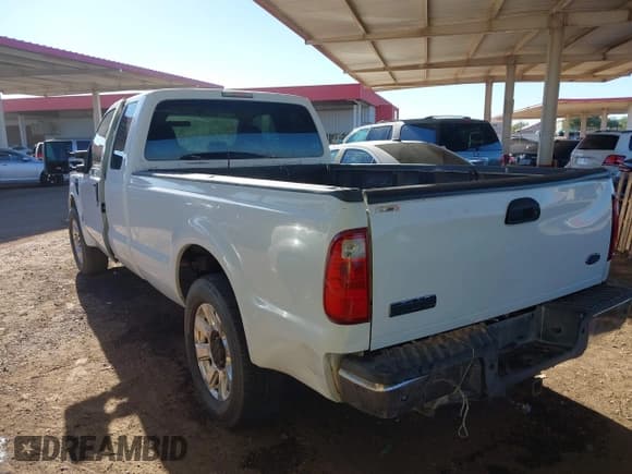 ✅ 2008 Ford F-250 XL • VIN: 1FTSX20R08EA52497 • Lot: 43560266. Listed on IAAI with 300,539 mi. Free auction sales archive from the USA and detailed vehicle history report at DreamBid. Image 3.
