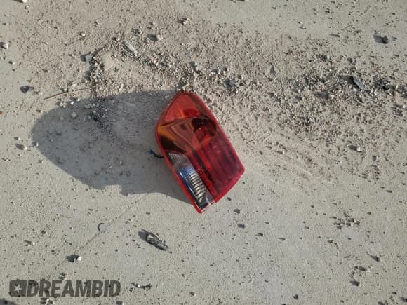 ✅ 2019 Kia Sorento LX • VIN: 5XYPG4A35KG471200 • Лот: 90474615. Опубликован ранее на Copart с пробегом 122 849 миль. Бесплатный доступ к архиву аукционных продаж из США и подробный отчёт об истории автомобиля на DreamBid. Изображение 13.