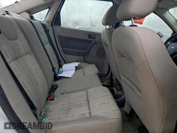 ✅ 2008 Ford Focus SE • VIN: 1FAHP35N58W208331 • Lot: 95305275. Wystawiony na Copart z przebiegiem 75 043 mil. Bezpłatny archiwum sprzedaży aukcyjnych z USA i szczegółowy raport historii pojazdu na DreamBid. Zdjęcie 10.