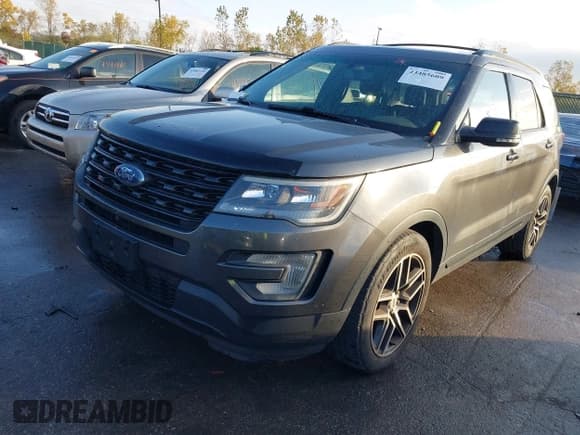 ✅ 2016 Ford Explorer Sport • VIN: 1FM5K8GT5GGB59902 • Lot: 43485609. Listed on IAAI with 113,810 mi. Free auction sales archive from the USA and detailed vehicle history report at DreamBid. Image 2.