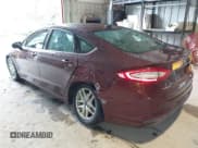 ✅ 2015 Ford Fusion SE • VIN: 3FA6P0H74FR166415 • Lot: 43419385. Wystawiony na IAAI z przebiegiem 120 946 mil. Bezpłatny archiwum sprzedaży aukcyjnych z USA i szczegółowy raport historii pojazdu na DreamBid. Zdjęcie 6.