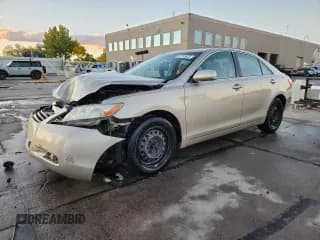 ✅ 2008 Toyota Camry LE • VIN: 4T1BE46K58U250666 • Лот: 87105835. Опубликован ранее на Copart с пробегом 173 773 миль. Бесплатный доступ к архиву аукционных продаж из США и подробный отчёт об истории автомобиля на DreamBid. Изображение 1.