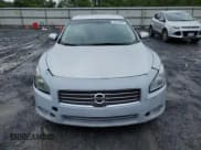 ✅ 2013 Nissan Maxima S • VIN: 1N4AA5AP2DC818544 • Lot: 56555005. Wystawiony na Copart z przebiegiem 168 271 mil. Bezpłatny archiwum sprzedaży aukcyjnych z USA i szczegółowy raport historii pojazdu na DreamBid. Zdjęcie 5.