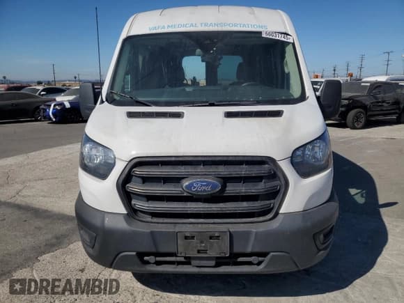 ✅ 2020 Ford Transit Cargo • VIN: 1FTYE1C81LKA10251 • Lot: 66031745. Wystawiony na Copart z przebiegiem 201 031 mil. Bezpłatny archiwum sprzedaży aukcyjnych z USA i szczegółowy raport historii pojazdu na DreamBid. Zdjęcie 5.