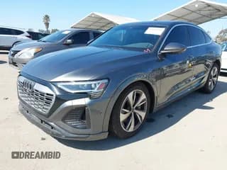 ✅ 2024 Audi Q8 e-tron Sportback S line Premium Plus • VIN: WA1CAAGE9RB049520 • Лот: 41648149. Опубликован ранее на IAAI с пробегом 10 007 миль. Бесплатный доступ к архиву аукционных продаж из США и подробный отчёт об истории автомобиля на DreamBid. Изображение 2.