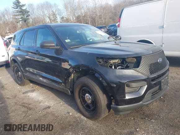 ✅ 2022 Ford Police Interceptor Utility • VIN: 1FM5K8AB0NGA27210 • Lot: 43629043. Listed on IAAI with 41,249 mi. Free auction sales archive from the USA and detailed vehicle history report at DreamBid. Image 1.