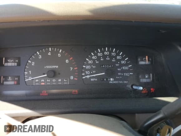 ✅ 1998 Toyota T100 SR5 • VIN: JT4TN14D4W0041404 • Lot: 45799435. Wystawiony na Copart z przebiegiem 340 047 mil. Bezpłatny archiwum sprzedaży aukcyjnych z USA i szczegółowy raport historii pojazdu na DreamBid. Zdjęcie 9.