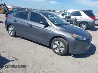 ✅ 2018 Hyundai Ioniq Blue • VIN: KMHC65LC8JU062766 • Lot: 41478341. Wystawiony na IAAI z przebiegiem 73 944 mil. Bezpłatny archiwum sprzedaży aukcyjnych z USA i szczegółowy raport historii pojazdu na DreamBid. Zdjęcie 1.