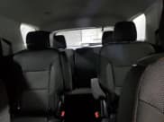 ✅ 2019 Chevrolet Traverse LT Cloth • VIN: 1GNERGKW9KJ233854 • Lot: 92067425. Wystawiony na Copart z przebiegiem 132 896 mil. Bezpłatny archiwum sprzedaży aukcyjnych z USA i szczegółowy raport historii pojazdu na DreamBid. Zdjęcie 10.