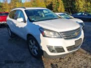 ✅ 2016 Chevrolet Traverse LT • VIN: 1GNKVGKD6GJ245738 • Lot: 43466703. Wystawiony na IAAI z przebiegiem 111 617 mil. Bezpłatny archiwum sprzedaży aukcyjnych z USA i szczegółowy raport historii pojazdu na DreamBid. Zdjęcie 1.