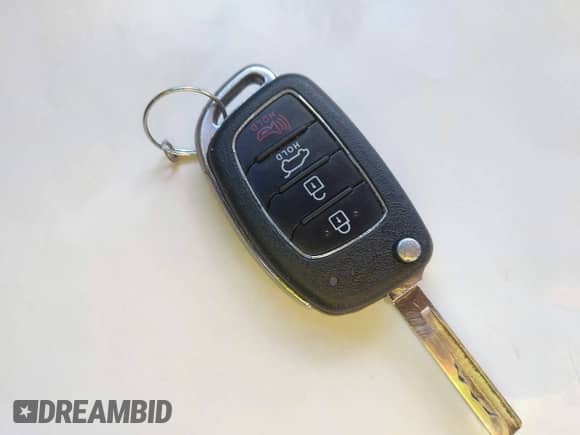 2017 Hyundai Santa Fe 2.4L с VIN 5NMZUDLB4HH015774, выставлен на аукционе IAAI как лот 43260785 с пробегом 158 905 миль миль и . История ставок и продаж доступна на DreamBid. Изображение 11.