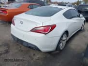✅ 2013 Hyundai Genesis Coupe Grand Touring • VIN: KMHHU6KJ9DU093675 • Lot: 43677074. Wystawiony na IAAI z przebiegiem 192 721 mil. Bezpłatny archiwum sprzedaży aukcyjnych z USA i szczegółowy raport historii pojazdu na DreamBid. Zdjęcie 4.