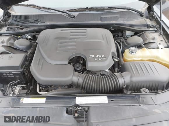 ✅ 2012 Dodge Challenger SXT • VIN: 2C3CDYAG5CH214207 • Lot: 41742866. Wystawiony na IAAI z przebiegiem 127 710 mil. Bezpłatny archiwum sprzedaży aukcyjnych z USA i szczegółowy raport historii pojazdu na DreamBid. Zdjęcie 10.