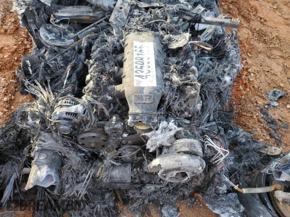 2014 Chevrolet Corvette Z51 1LT с VIN 1G1YG2D78E5132024, выставлен на аукционе Copart как лот 43598165 с пробегом Не указан миль и На запчасти • Non repairable. История ставок и продаж доступна на DreamBid. Изображение 11.