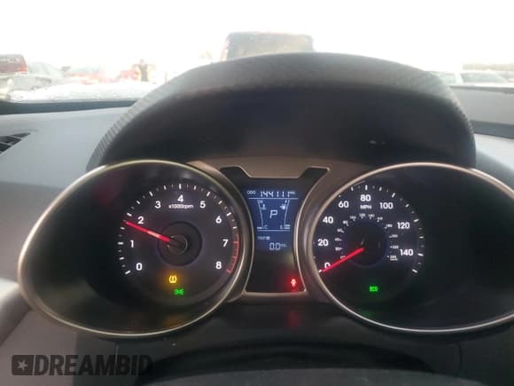 ✅ 2012 Hyundai Veloster w/Red Int • VIN: KMHTC6AD1CU054084 • Lot: 82655304. Wystawiony na Copart z przebiegiem 144 111 mil. Bezpłatny archiwum sprzedaży aukcyjnych z USA i szczegółowy raport historii pojazdu na DreamBid. Zdjęcie 9.